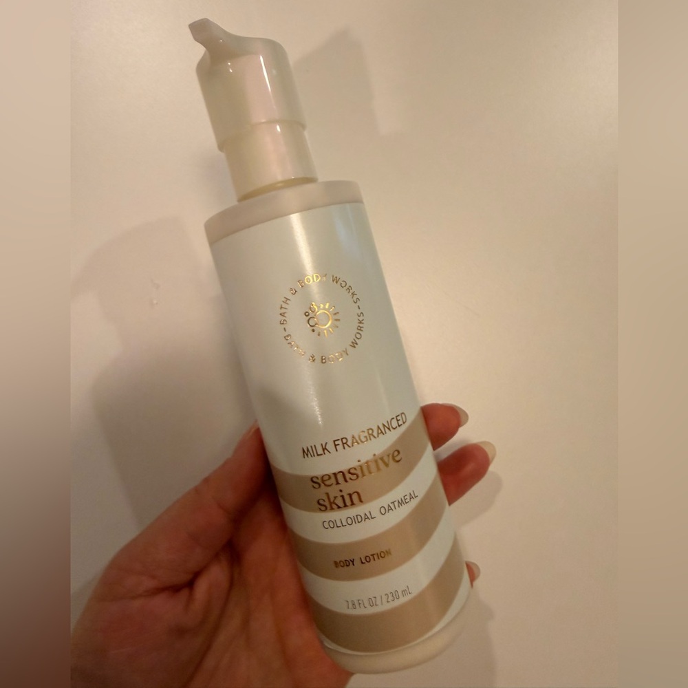 Bath & Body Works Sensitive Skin Body Lotion